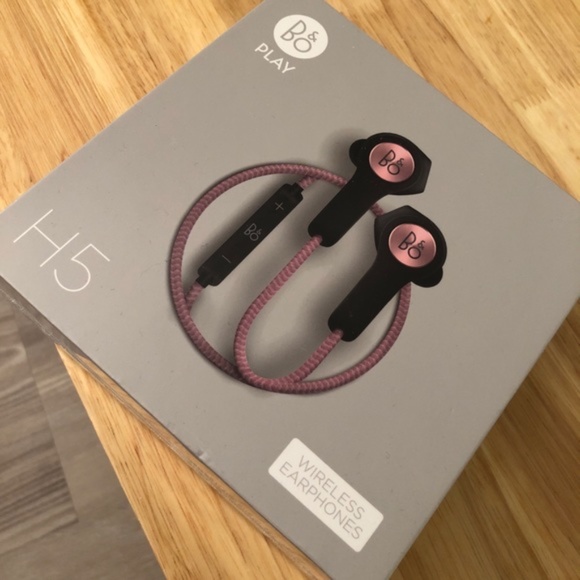 Bang and Olufsen Other - Bang & Olufsen BEO Beoplay H5 Wireless Bluetooth In-ear Headphones